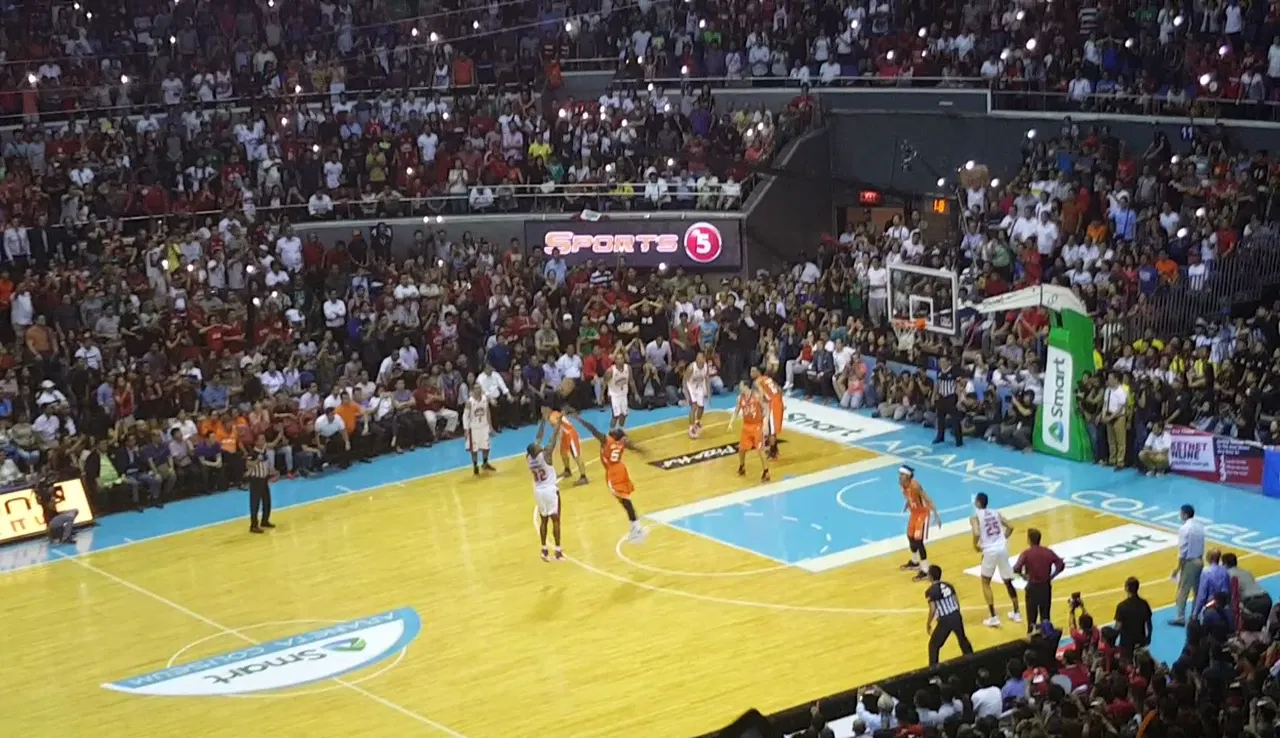 Justin Brownlee shooting for Barangay Ginebra in the PBA Governors' Cup Finals